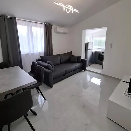 Apartamento With Parking Space - Cuskijas, Novigrad - 27969 Pridraga