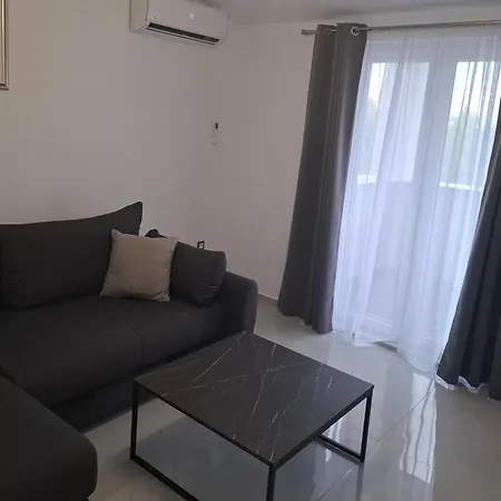 Apartamento With Parking Space - Cuskijas, Novigrad - 27969