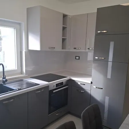 With Parking Space - Cuskijas, Novigrad - 27969 Pridraga