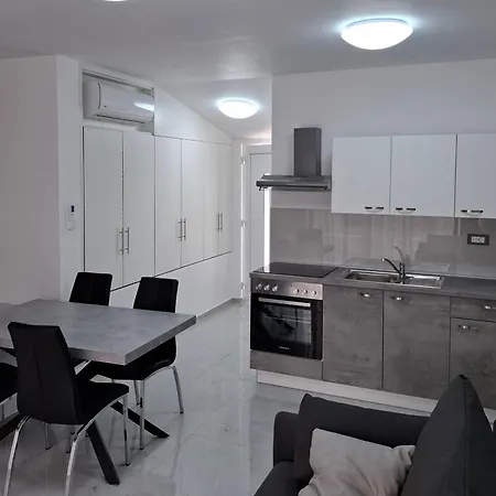 With Parking Space - Cuskijas, Novigrad - 27969 Pridraga