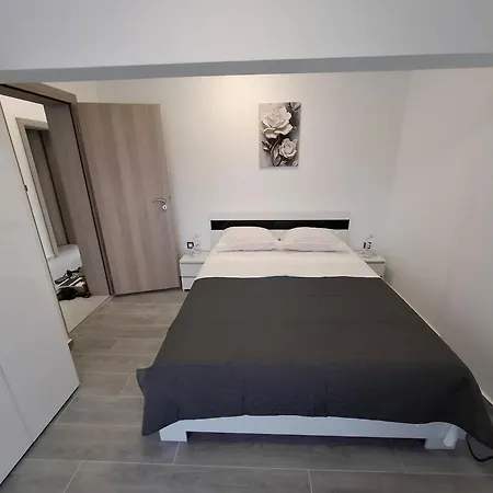Apartamento With Parking Space - Cuskijas, Novigrad - 27969